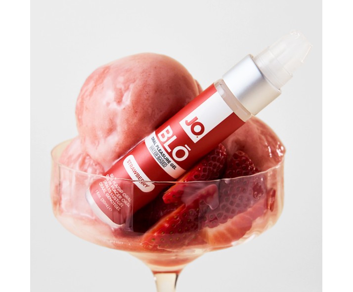 JO Blo Strawberry - Strawberry Flavoured Oral Pleasure Gel - 30 ml Bottle JO Blo Strawberry - Strawberry Flavoured Oral Pleasure Gel - 30 ml Bottle