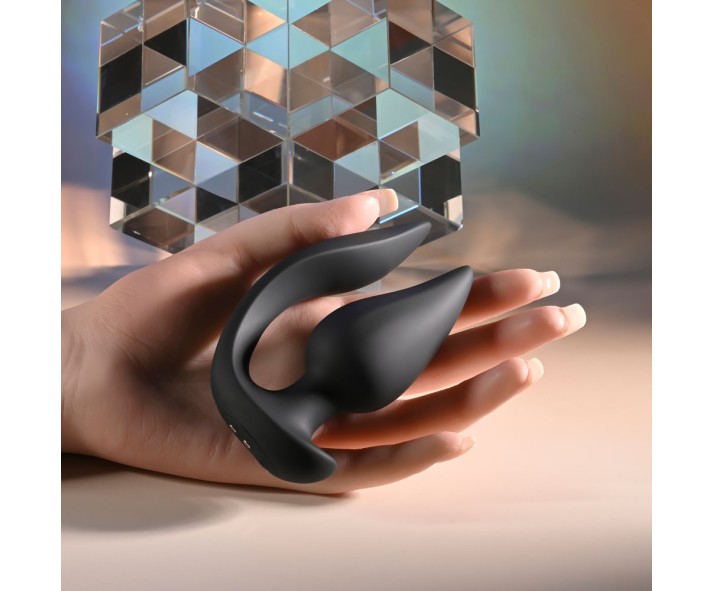 Evolved THE GENIE - Black 11.2 cm USB Rechargeable Vibrating Plug with Wireless Remote Evolved THE GENIE - Black 11.2 cm USB Rechargeable Vibrating Plug with Wireless Remote